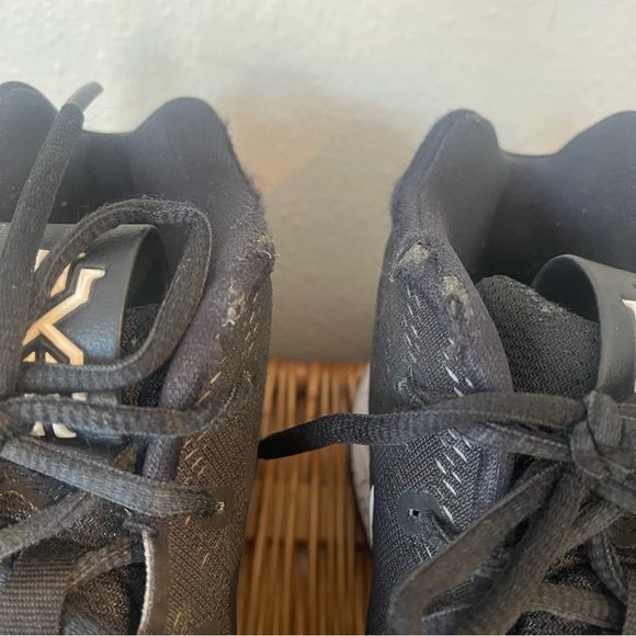 Nike Kyrie 4 Oreo Sneakers Shoes Black White Mens Size 8 Basketball AV2296-001 - Picture 10 of 11